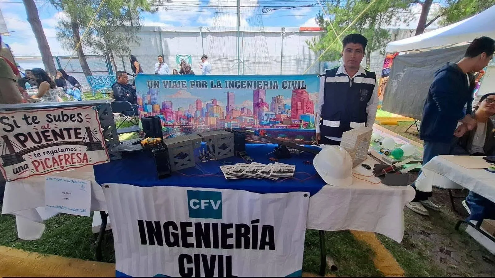 Feria académica de Ingeniería Civil CFV
